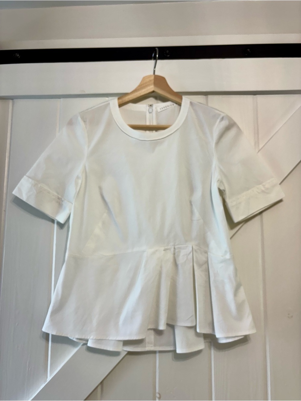 Veronica Beard White Peplum Top Short Sleeve Back Zip Minimalist Est Size 2 - Picture 2 of 8